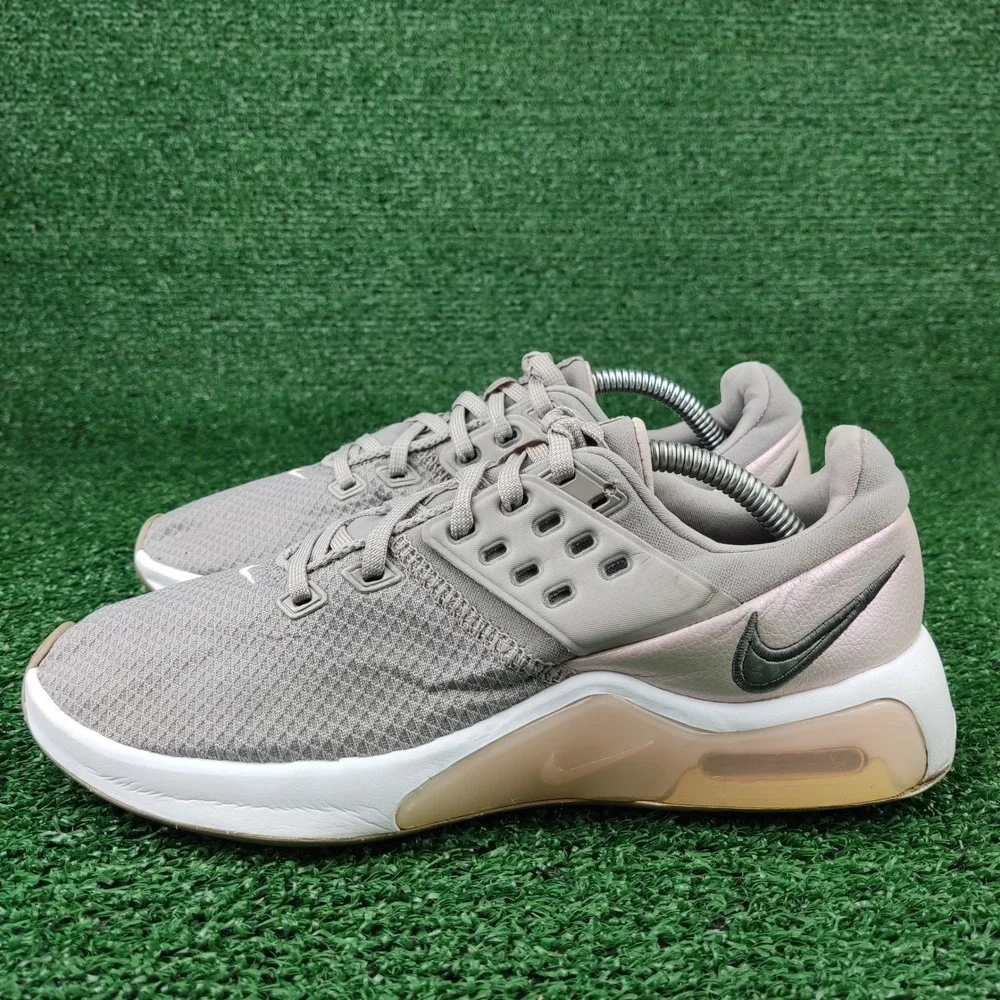 Nike Shoes Womens 7 Taupe Air Max Bella TR 4‎ Training CW3398-004 Metallic Mesh